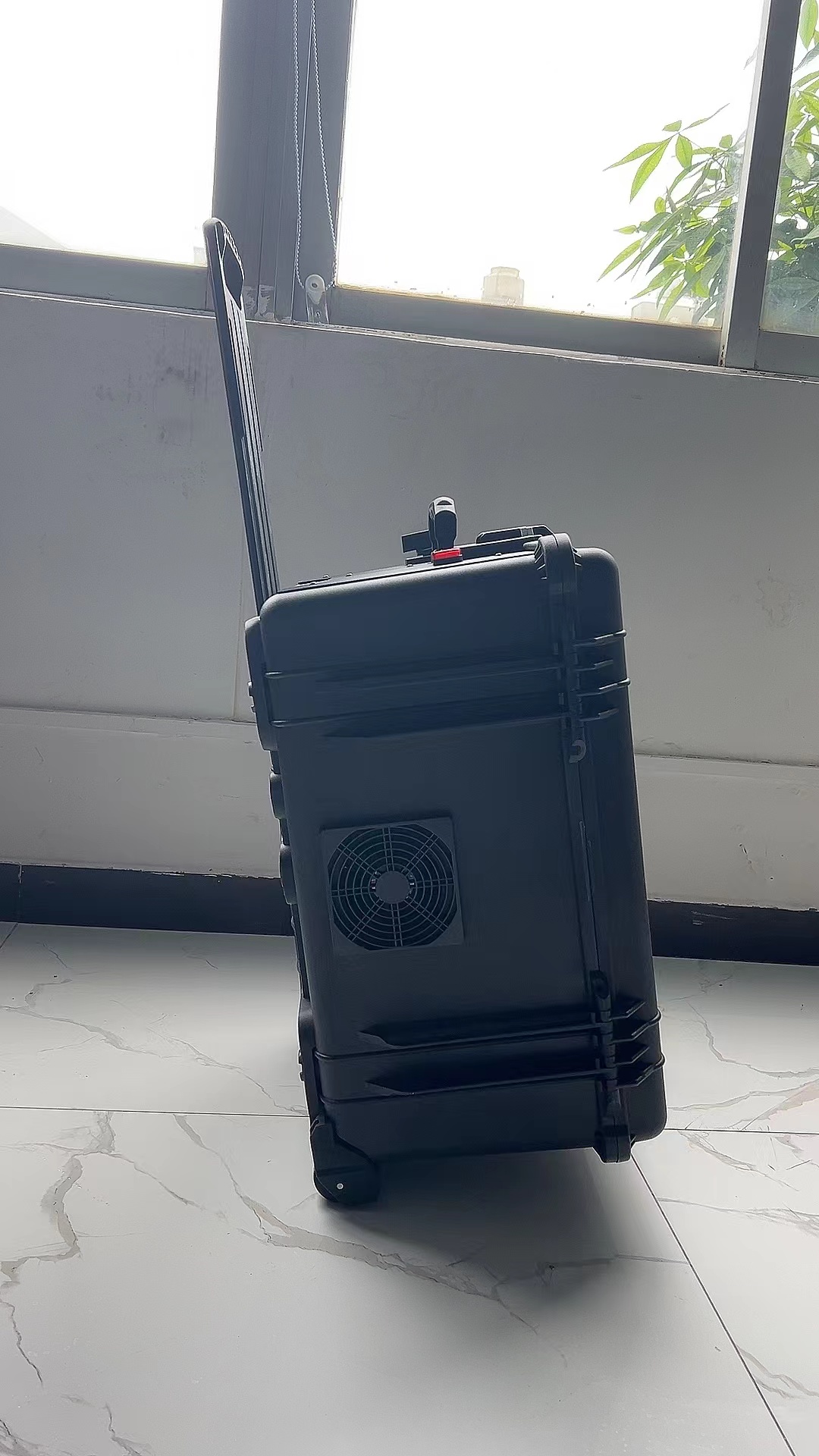 本溪手拉箱型移动通信干扰器